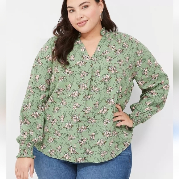 Lane Bryant Smock Shoulder And Cuff Popover Blouse  Size 26/28 - Picture 1 of 13